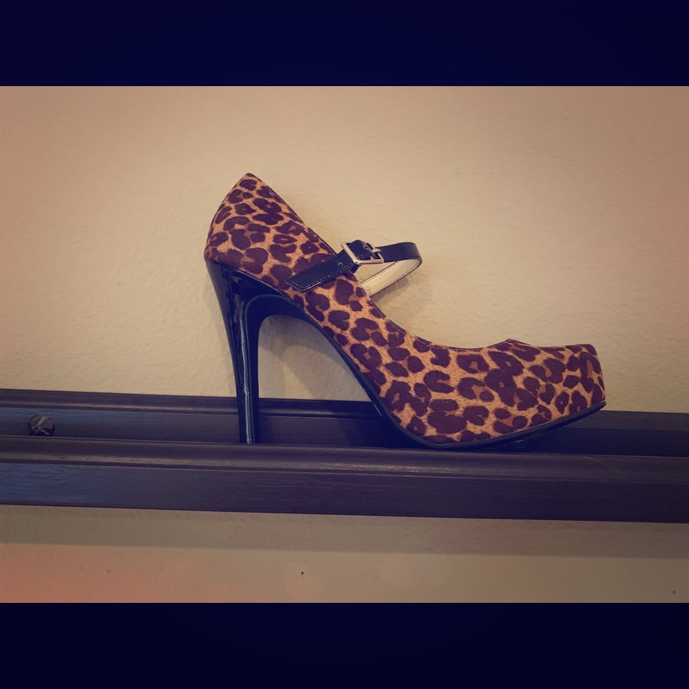 BCBG Generation heel size 6